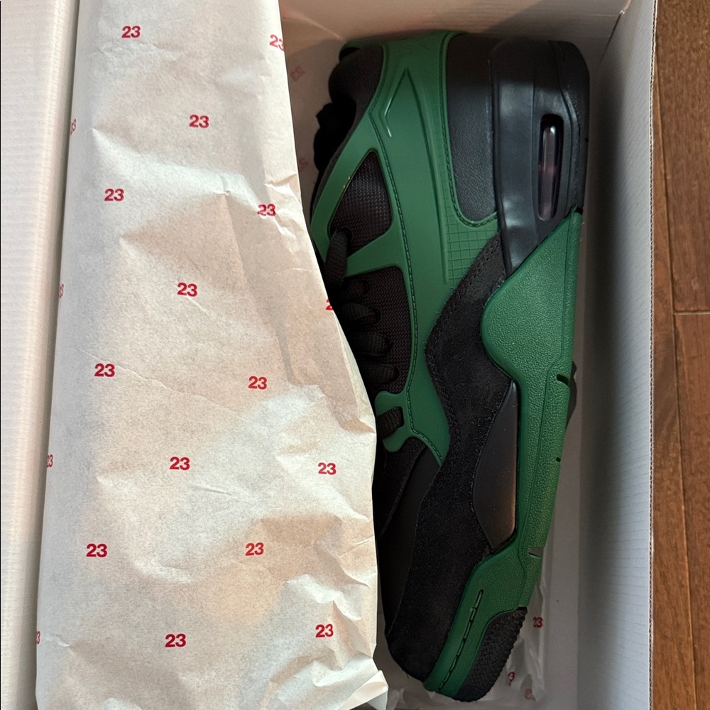 Air Jordan 4